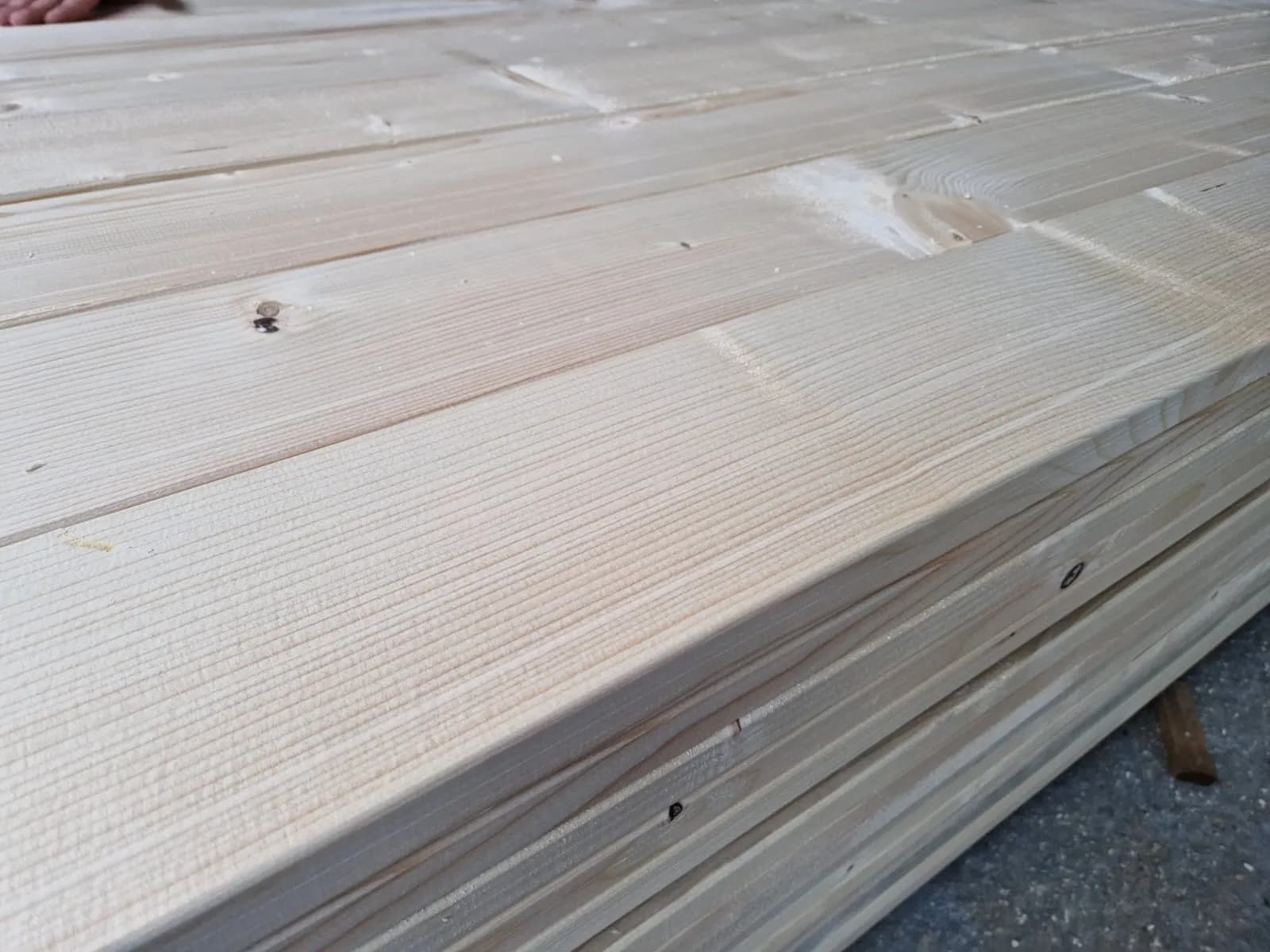 Palety i tarcica budowlana 4