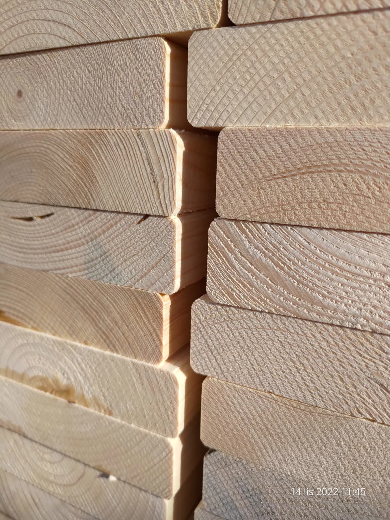 Palety i tarcica budowlana 7