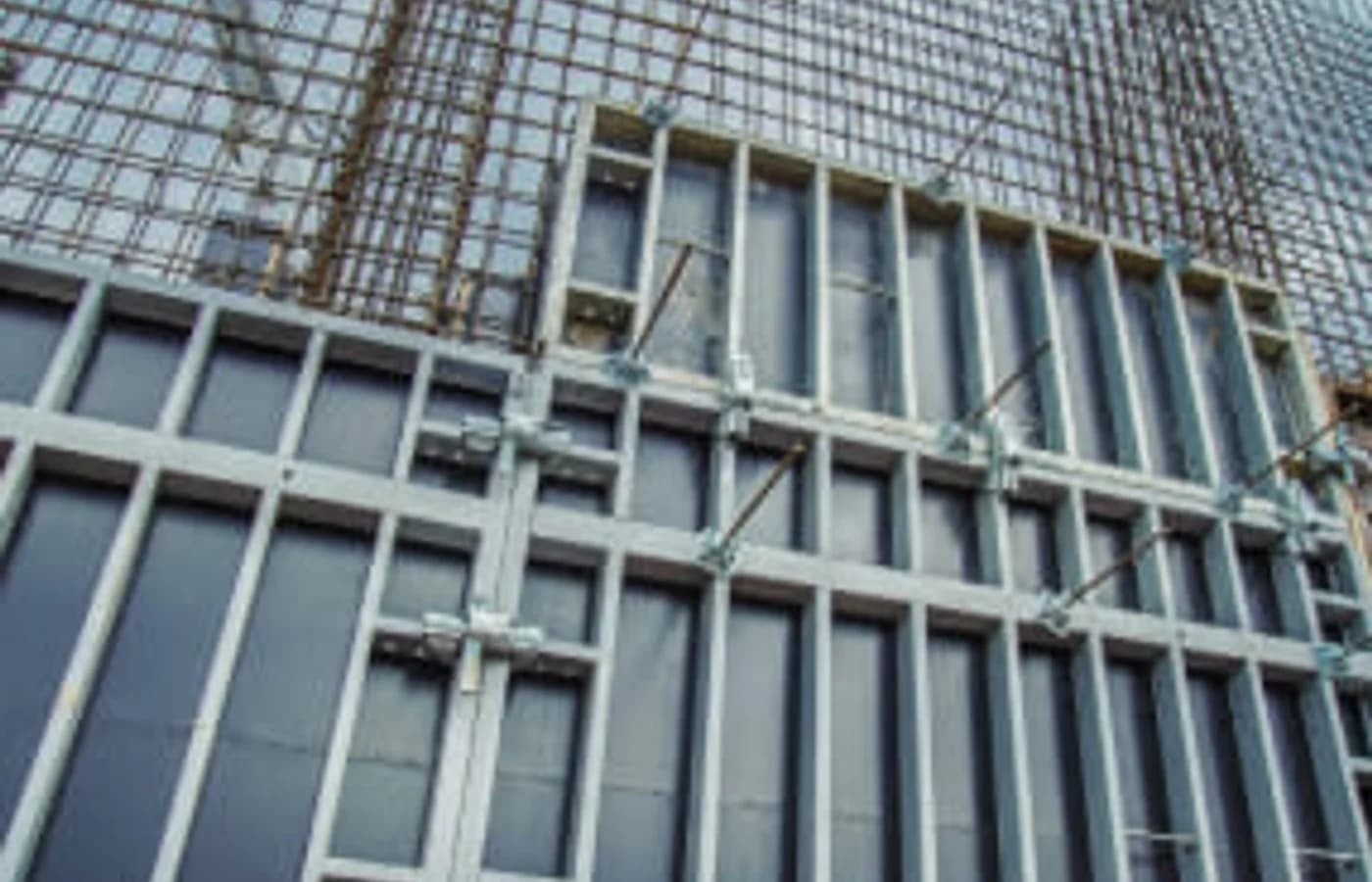 Szalunki stropowe – jak dobrać?